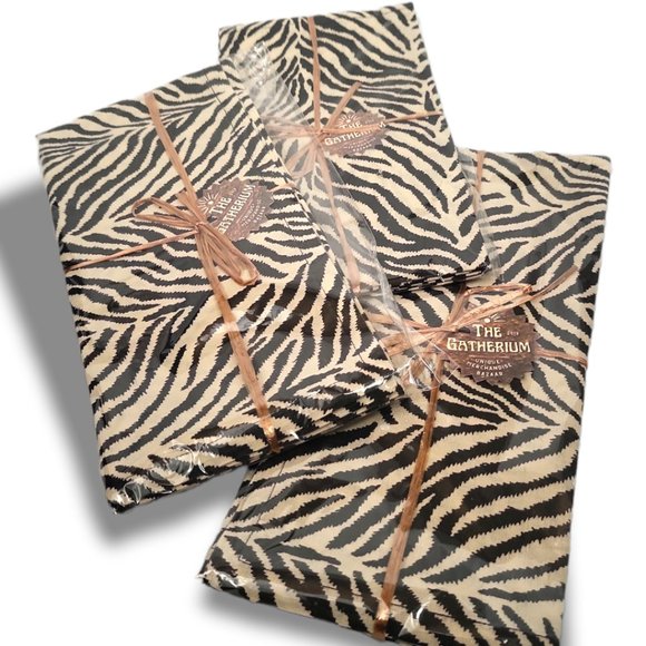 Home Dining Cloth Napkins Set (6) Wildlife Zebra Pattern - Picture 3 of 4